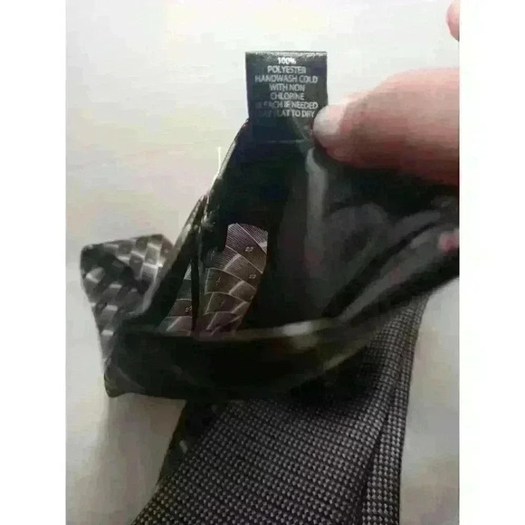 2 Robert Scott Adams ties New - Picture 4 of 6